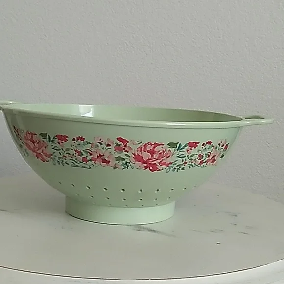 Pioneer Woman Colander - Picture 1 of 8